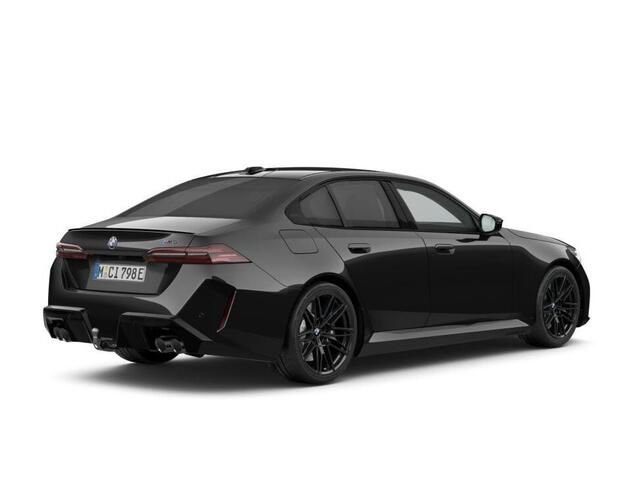 BMW M5 Sedan Comfort Pack | Driving Assistant Professional | M Driver's Pack | Bowers & Wilkins |