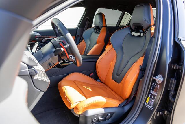 BMW M5 5-serie M exterieur Carbon Pack | Full Options | 15.000 KM | incl. 5 jaar / 100.000 km onderhoud