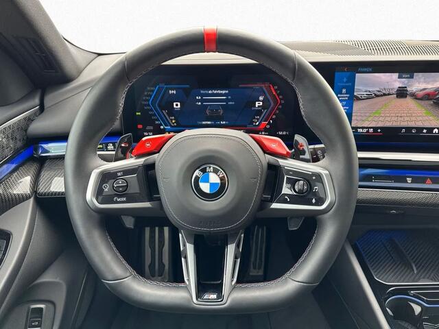 BMW M5 Touring ** M-DRIVER PACK (305 km/h), M-REM, PANO, TREKH, MERINO LEDER, 21 INCH LMV ** 1e EIG - UNFALLFREI - Ex BMW AG ** ** INFORMEER OOK NAAR ONZE AANTREKKELIJKE FINANCIAL-LEASE TARIEVEN **