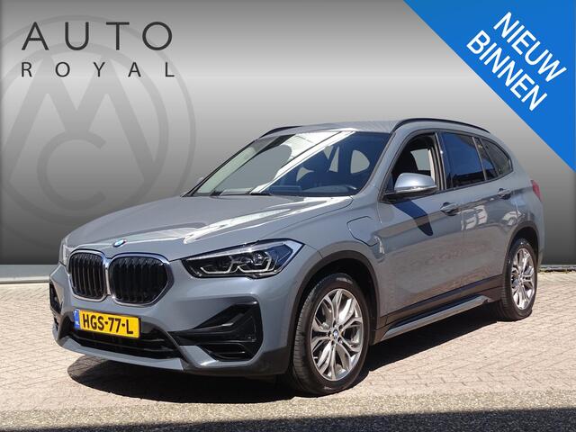 BMW X1 xDrive25e eDrive Edition AUTOMAAT | ACHTERUITRIJ CAMERA | SPORTINTERIEUR | NAVIGATIE | HEAD UP DISPLAY | MULTIMEDIA | F1-FLIPPERS | PARKEERSENSOREN | LM-VELGEN | LED KOPLAMPEN