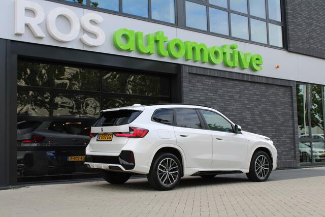 BMW X1 sDrive18i | M-SPORT | KEYLESS | CARPLAY | CAMERA | SFEER | LED | ELEK KOFFERKLEP | 18 INCH |