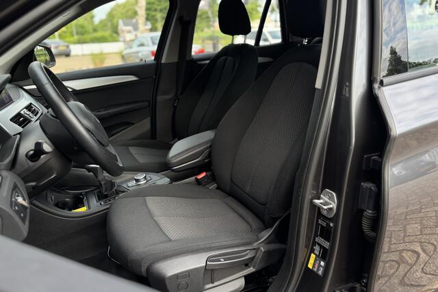 BMW X1 xDrive25e | Apple Carplay | LED | DAB | NAVI | Privacy Glas | PDC V+A