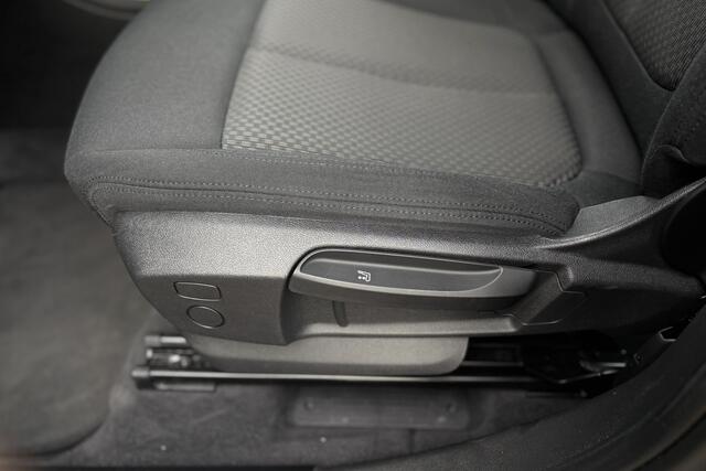 BMW X1 xDrive25e | Elektrische Klep | PDC V+A | Privacy Glas | LED | DAB | 56.000 KM