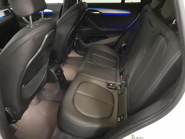BMW X1 sDrive18i Automaat M-Sport Executive Lederen Bekleding Navigatie Climate Control Camera Parkeer Sensoren Lichtmetalen velgen Cruise Control