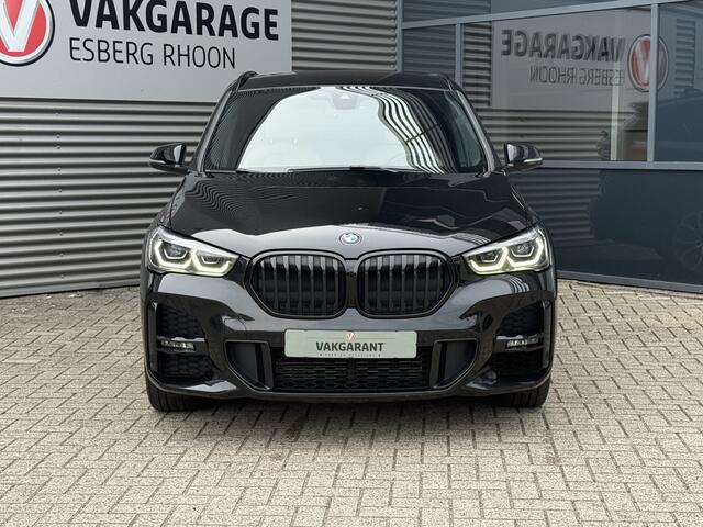 BMW X1 xDrive20i M-SPORT SHADOWLINE AUTOMAAT,NAVI PRO,LEER
