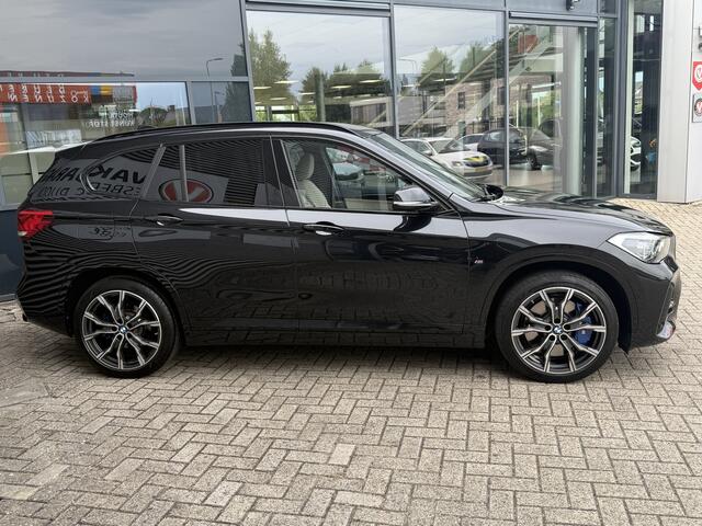 BMW X1 xDrive20i M-SPORT SHADOWLINE AUTOMAAT,NAVI PRO,LEER