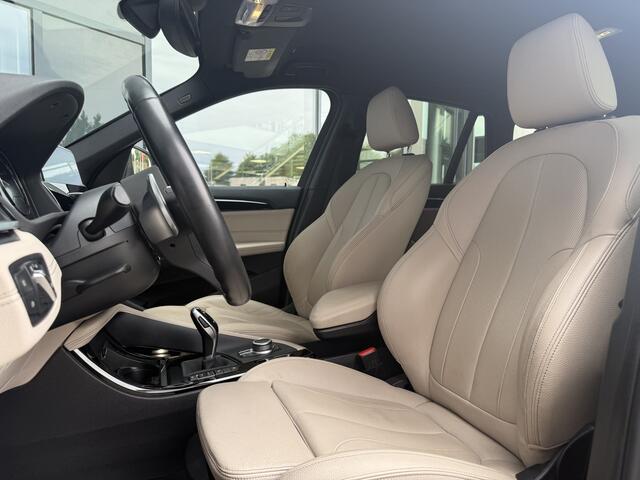 BMW X1 xDrive20i M-SPORT SHADOWLINE AUTOMAAT,NAVI PRO,LEER
