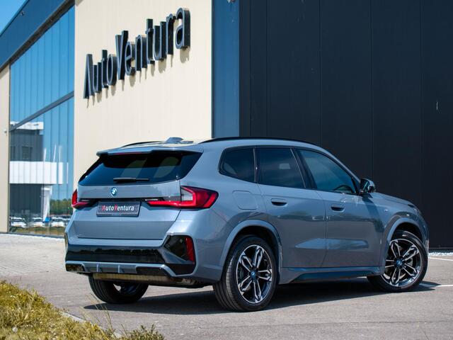 BMW X1 xDrive30e M-Sport pakket | Adapt. LED | Stoelverwarming | Driving Assistant plus | Parking Assistant