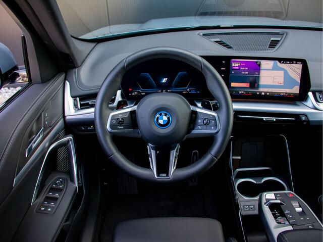 BMW X1 xDrive30e M-Sport pakket | Adapt. LED | Stoelverwarming | Driving Assistant plus | Parking Assistant
