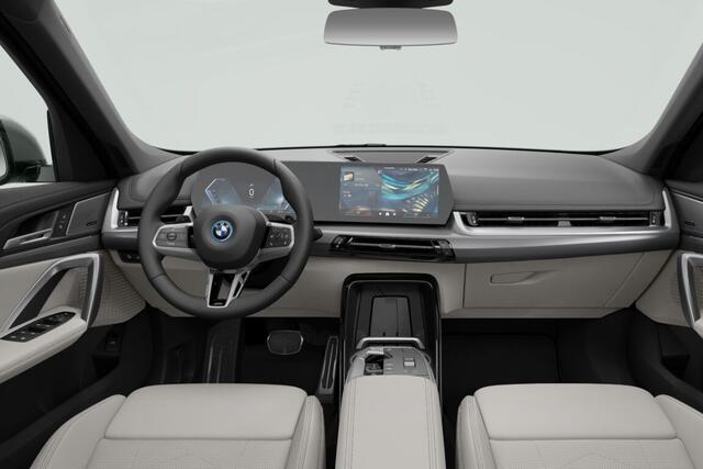 BMW X1 xDrive25e | M Sport Pro | Premium Pack | Travel Pack | Trekhaak