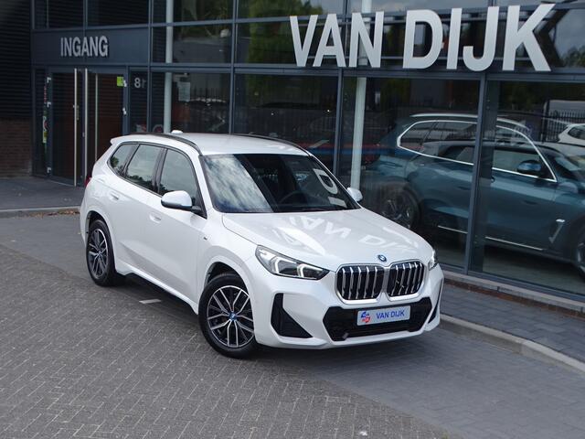 BMW X1 xDrive25e M Sportpakket Shadow-line Adaptief M-onderstel Sportstoelen Driving Assistant Plus Luxury Dashboard 18" LM Velgen