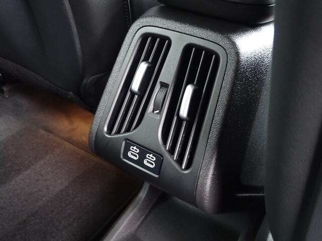 BMW X1 xDrive25e M Sportpakket Shadow-line Adaptief M-onderstel Sportstoelen Driving Assistant Plus Luxury Dashboard 18" LM Velgen