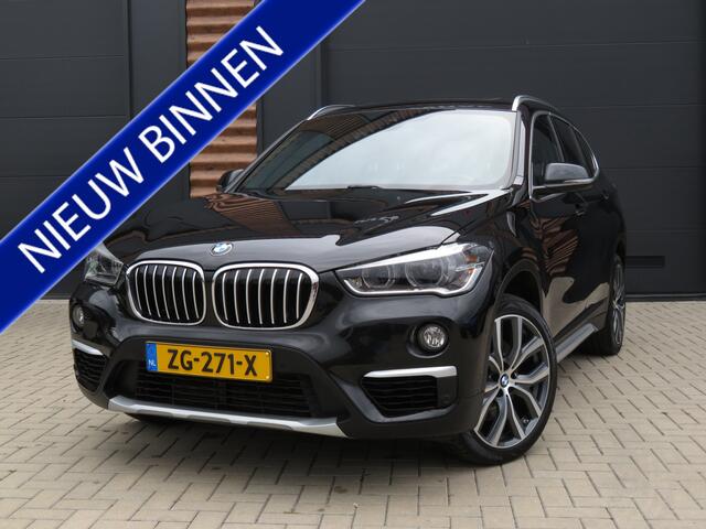 BMW X1 sDrive20i Automaat Edition III Airco Cr-Control CarPlay Panoramadak