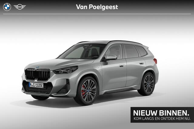 BMW X1 xDrive30e Driving Assistant Professional / Harman Kardon / Head-Up / Glazen panoramadak / Stoelverwarming / Stuurwielverwarming / LED Koplampen Adaptief / Getinte ramen / 20 Inch