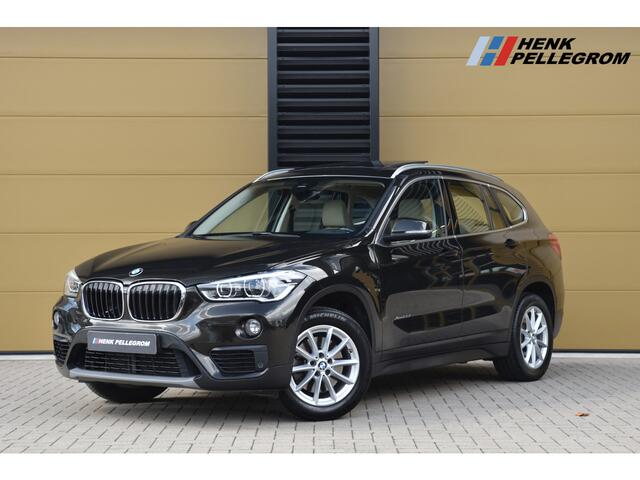 BMW X1 xDrive25i Centennial High Executive * Head-up * LED * Sportstoelen * Panoramadak *