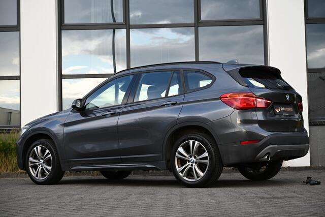 BMW X1 sDrive 18i Sport Line LED PDC Clima Trekhaak