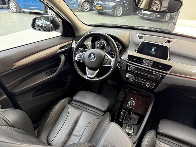 BMW X1 sDrive18i Executive, 136Pk, 2018, 2de eigenaar, Volledig leder, Navigatie, Cruise control, Stoelverwarming, Climate control, Sportstoelen, Elektrische achterklep, Sfeerverlichting