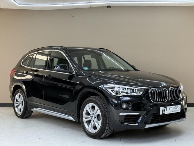 BMW X1 sDrive18i Executive, 136Pk, 2018, 2de eigenaar, Volledig leder, Navigatie, Cruise control, Stoelverwarming, Climate control, Sportstoelen, Elektrische achterklep, Sfeerverlichting