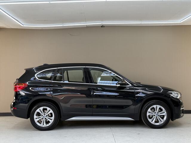 BMW X1 sDrive18i Executive, 136Pk, 2018, 2de eigenaar, Volledig leder, Navigatie, Cruise control, Stoelverwarming, Climate control, Sportstoelen, Elektrische achterklep, Sfeerverlichting