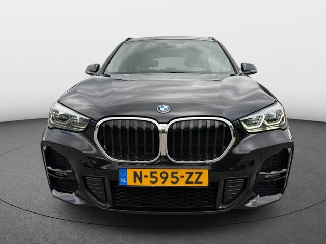 BMW X1 xDrive25e Business Edition M-pakket [ Panoramadak LED Adap. Park