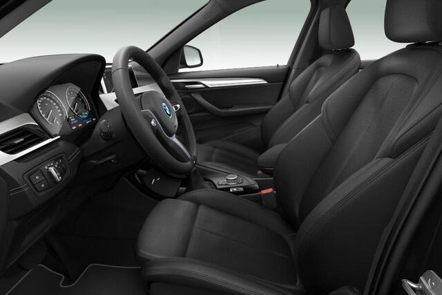 BMW X1 xDrive25e eDrive M-Sport Stoel & Stuurwielrand Verwarming / 18 Inch / Led Koplampen / Hifi / Afneembare Trekhaak