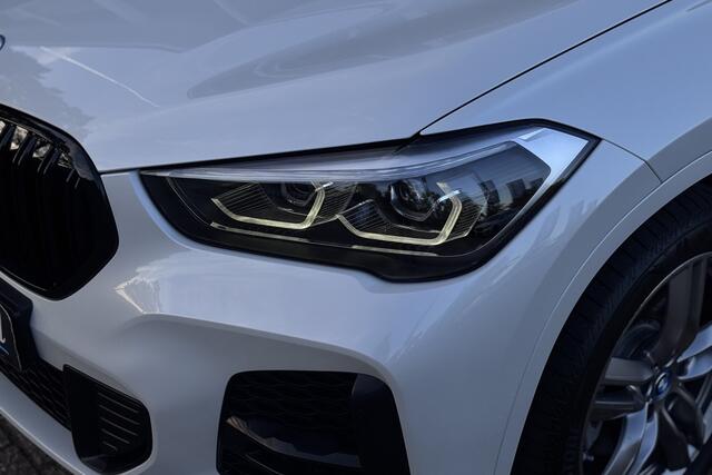 BMW X1 xDrive25e M-Sport | Sportstoelen | Stoelverwarming | Camera | Apple Carplay