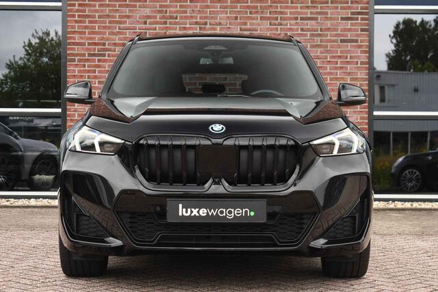 BMW X1 xDrive25e M-Sport Pano ACC 360 HUD 19inch Adp-onderstel BTW-auto