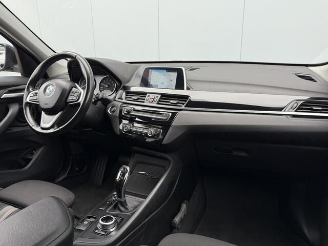 BMW X1 sDrive18i High Executive Automaat Navigatie/LED.