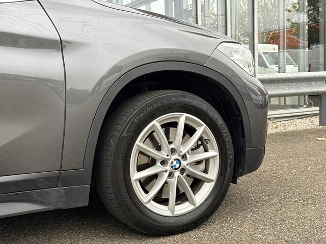 BMW X1 sDrive20i Centennial Executive | NL-auto | 1e Eig | Dealer OH | Navi | Clima | PDC