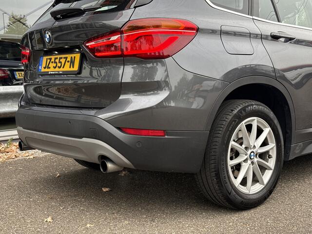 BMW X1 sDrive20i Centennial Executive | NL-auto | 1e Eig | Dealer OH | Navi | Clima | PDC