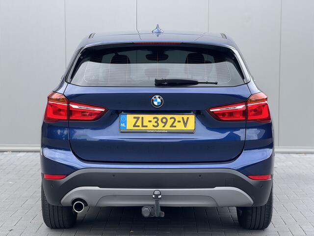 BMW X1 sDrive18i High Executive | Sportstoelen | LED | Keyless | HUD | Trekhaak