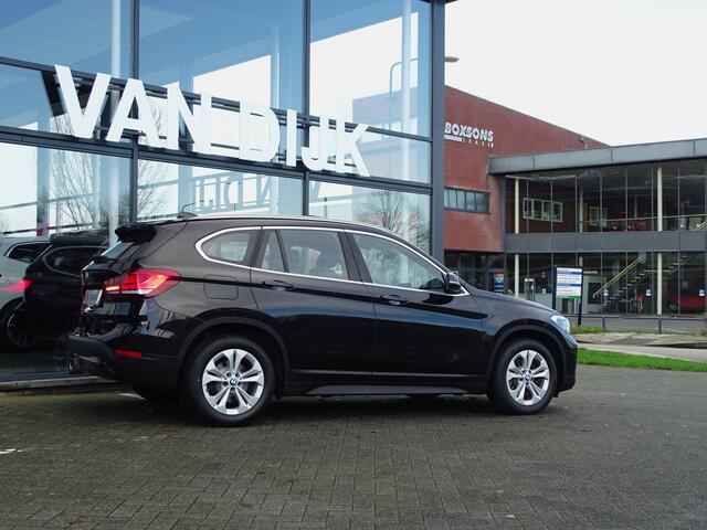 BMW X1 xDrive25e Exe. Pano.Dak Camera Elek.Stoelen ADA.LED Head-up HiFi Apple CarPlay Nav.Plus 17" LM Velgen