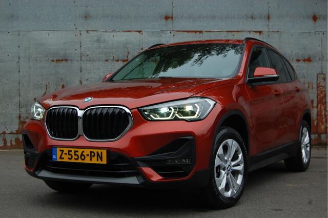 BMW X1 sDrive18i High Exe / Navi / Leder / 2020 / 32DKM!