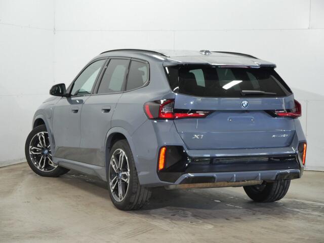 BMW X1 xDrive30e M-Sport | Trekhaak | Harman Kardon | CoPilot | Head-Up Display | Actief stoelen