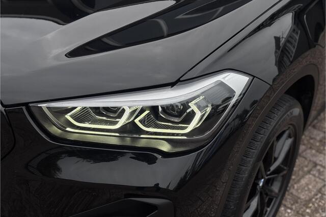 BMW X1 xDrive25e | Elektrische Klep | PDC V + A | LED | Apple Carplay | DAB