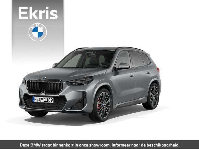 BMW X1 xDrive23i High Executive | M Sportpakket Pro | Trekhaak | Panoramadak | Harman Kardon | Innovation Pack | Comfort Pack | Travel Pack