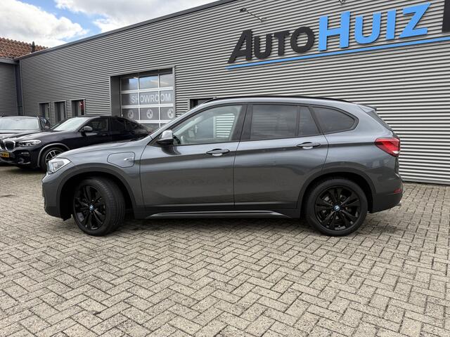 BMW X1 xDrive25e High Executive Sport Line Head-Up Display LED Elek Stoelverstelling Navi Plus PDC 18 Inch