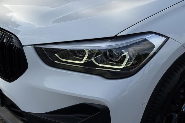 BMW X1 xDrive25e | PDC V+A | Apple Carplay | Elektrische Klep | LED | Cruise | DAB
