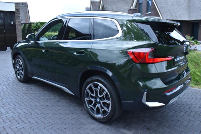 BMW X1 sDrive18i '23 FULL! LEER, PANO, ADAPT, NIEUWST.