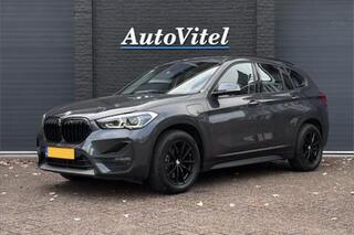bmw-x1-xdrive25e--pdc-v+a--apple-