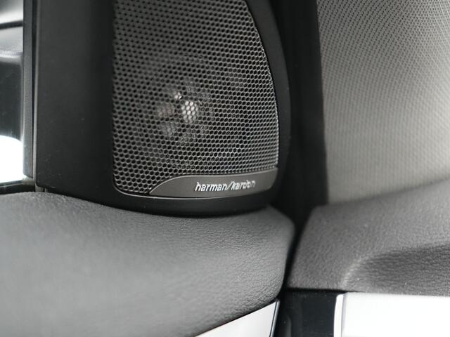 BMW X1 xDrive25e Executive Plug In Hybrid 222pk Dealer O.H PHEV | Trekhaak Afneembaar | Panodak | Adaptive Cruise | Stoelen Memory & Verwarmd | Harman & Kardon | Apple Carplay | LED Koplampen |