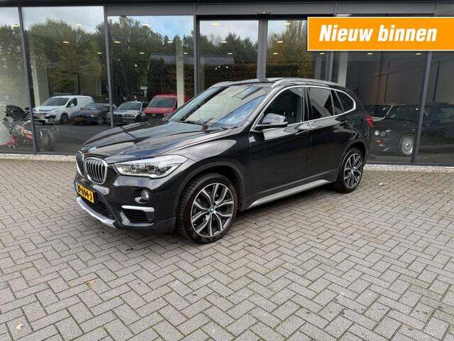 BMW X1 sDrive20i 192pk High Exe,Pano,LED,Sportleer,HUD,NaviPro,Stoelverw,Clima,Cruise,Camera
