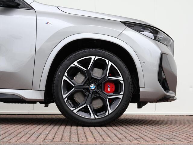 BMW X1 M35i | M Sportpakket Pro | Equipment Pack Pro | Travel Pack