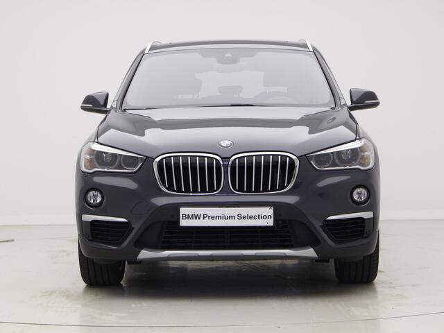 BMW X1 sDrive20i xLine | Panorama | 18" M-Sport | High Executive | Head-Up | Camera