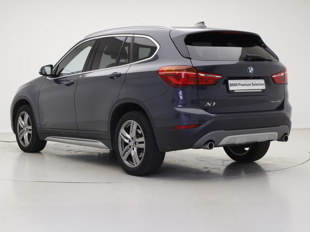 BMW X1 sDrive20i xLine | Panorama | 18" M-Sport | High Executive | Head-Up | Camera