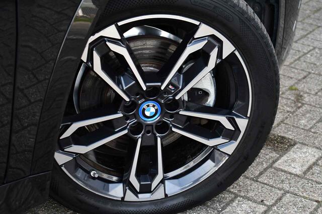 BMW X1 xDrive30e M-Sport Pano ACC 360-cam HUD El-zetel 19inch