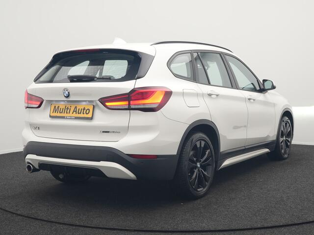 BMW X1 xDrive25e Sportline Plug In Hybrid 221pk Dealer O.H PHEV | Navigatie | Sfeerverlichting | LED Koplampen | Sportstoelen Verwarmd | DAB | 18"L.M |