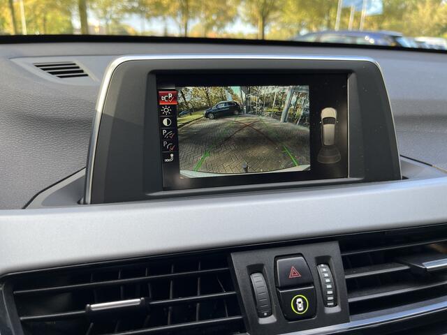 BMW X1 sDrive18i Centennial Executive | CAMERA | CLIMA | CRUISE | NAVI | PDC | STOELVERW. | TREKHAAK
