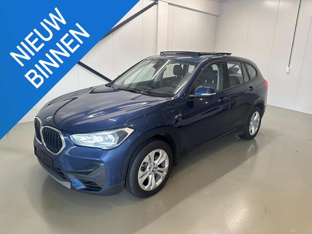 BMW X1 xDrive25e Executive Pano, Elek stoelverstelling, Trekhaak