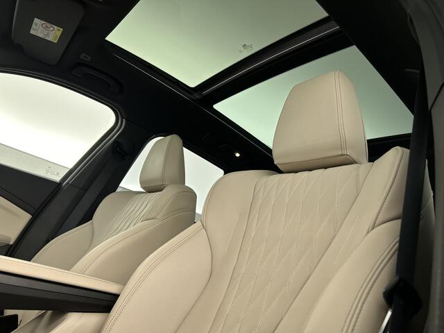 BMW X1 xDrive30e M-Sport/Pano/20"/Head-Up/BTW/Trekhaak